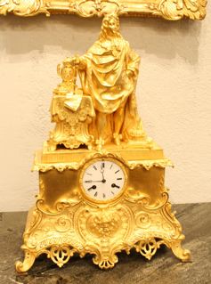  Horloge Louis XIV en bronze doré