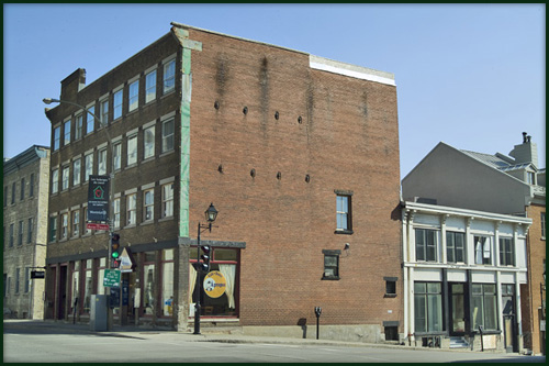 bureaux rénovés  dans le Vieux Montréal