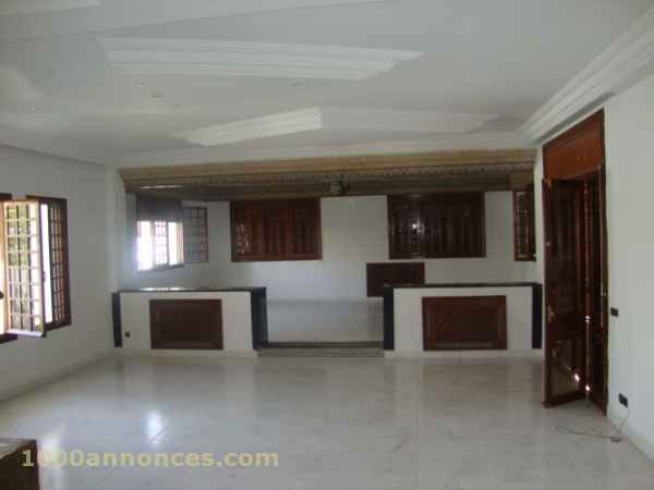 villa vide a louer sur Olm