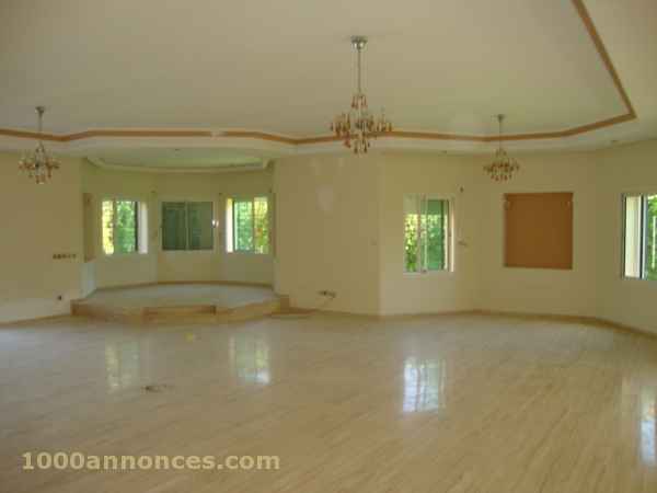 Villa vide a louer sur Hay Riad
