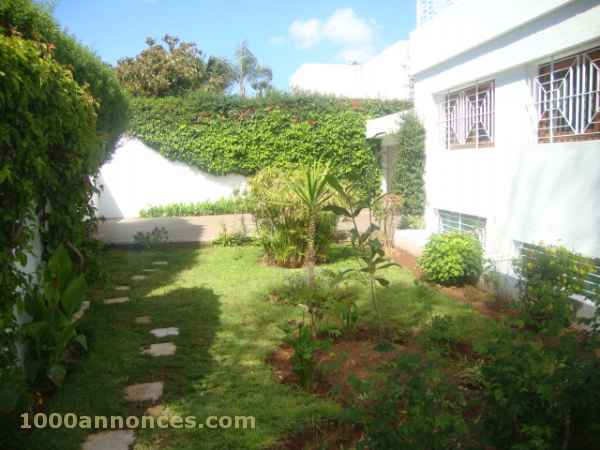 Villa vide a louer sur Suissi