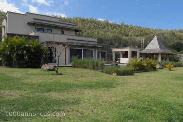 Rivière Noire vente luxueuse villa accessible