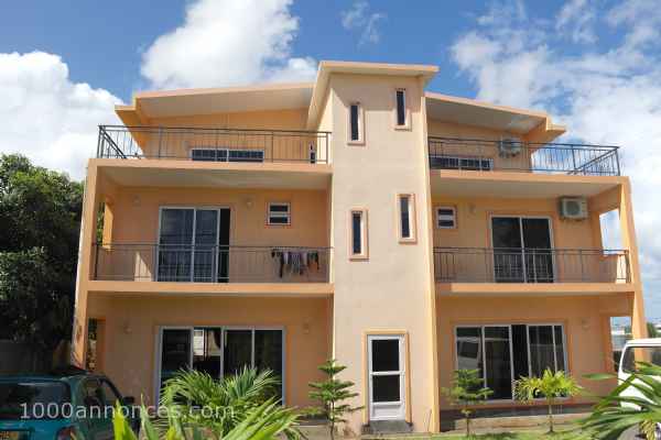 Attrayante et grande villa neuve et meublée 