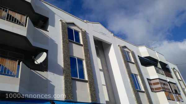 Extrêmement bien situé à flic en flac