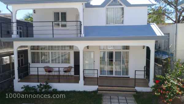 A louer une ravissante maison de 4 chambre 