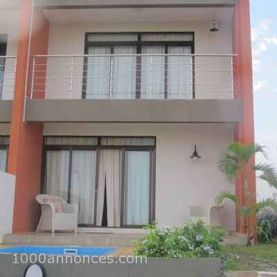 Flic en Flac à vendre triplex 3 chambres 