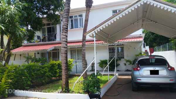 A vendre à Albion, appartement haut de villa 