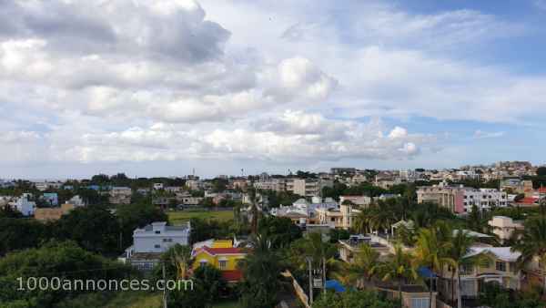 Penthouse moderne à louer long terme 
