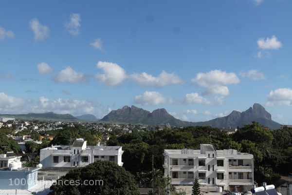 A louer en plein centre ville appartement 