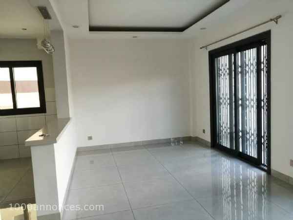 LOCATION APPARTEMENT T4 DE STANDING NEUF