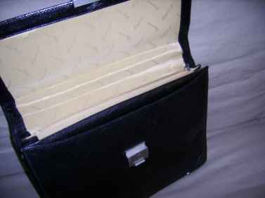 Serviette en cuir ''Claymore'' 